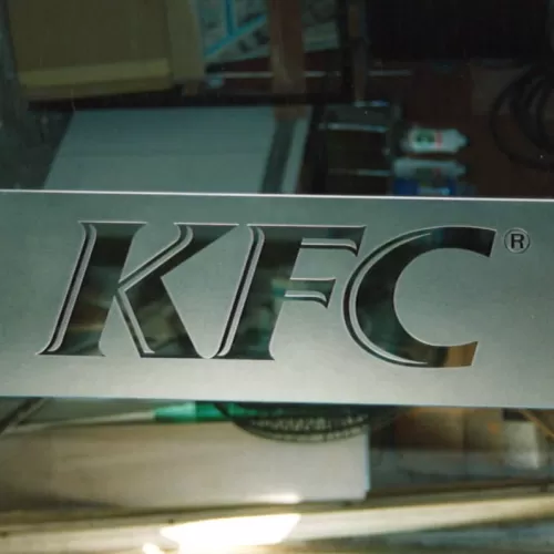 KFCロゴミラーのサムネイル